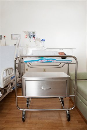 Newborn baby in hospital room, in neonatal bassinet, Maryland, USA Stock Photo - Rights-Managed, Code: 700-07529222