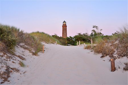 feu clignotant - Lighthouse Darsser Ort, West Beach, Prerow, Darss, Fischland-Darss-Zingst, Baltic Sea, Western Pomerania, Germany Photographie de stock - Rights-Managed, Code: 700-07564090