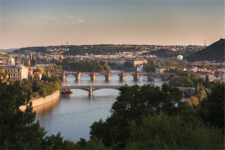 prague bridge - View of the Vltava River, Prague, Bohemia, Czech Republic. Photographie de stock - Rights-Managed, Code: 700-07608377
