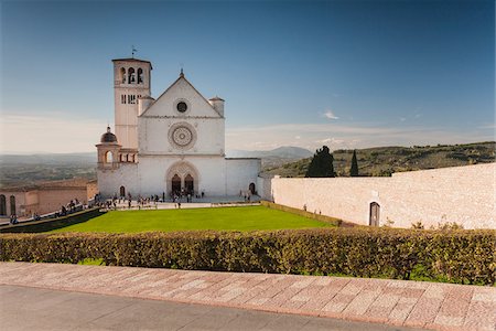 simsearch:600-06732623,k - Front View of San Francesco's Basilica, Assisi, Umbria, Italy Photographie de stock - Rights-Managed, Code: 700-07608384