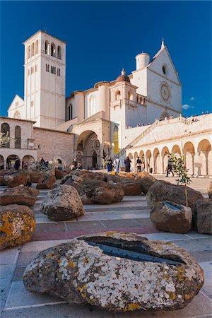 Low angle view of San Francesco's Basilica, Assisi, Umbria, Italy Fotografie stock - Rights-Managed, Codice: 700-07608383