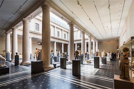 sculpture - Interior of Metropolitan Museum of Art, New York City, New York, USA Photographie de stock - Rights-Managed, Code: 700-07735939