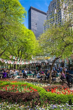 pennant flag - Madison Square Park, Flatiron District, New York City, New York, USA Stock Photo - Rights-Managed, Code: 700-07744959