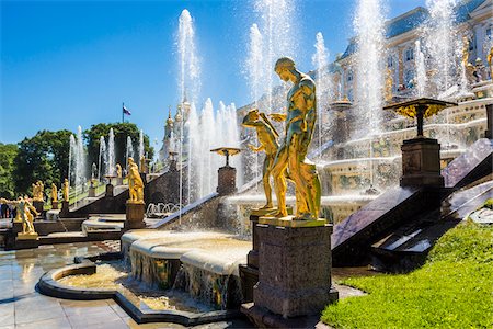 palais - The Grand Cascade, Peterhof Palace, St. Petersburg, Russia Photographie de stock - Rights-Managed, Code: 700-07760178