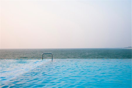 southern province - Infinity Pool, Bentota, Sri Lanka Foto de stock - Con derechos protegidos, Código: 700-07784125