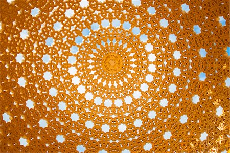 Looking up at Yellow Cupola of Building, Old Muscat, Oman Foto de stock - Con derechos protegidos, Código: 700-07784144