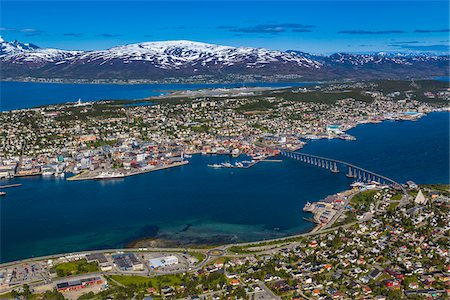 Overview of Tromso, Troms, Norway Foto de stock - Direito Controlado, Número: 700-07784178