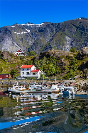 pueblo pesquero - Sund, Flakstad, Flakstadoya, Lofoten Archipelago, Norway Foto de stock - Con derechos protegidos, Código: 700-07784315