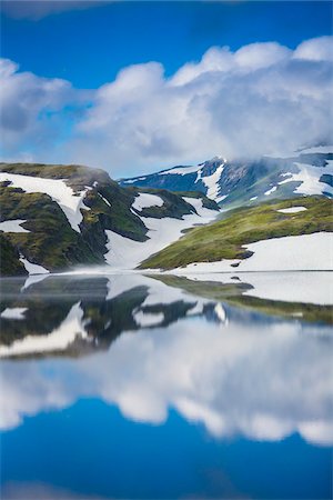 sogn og fjordane - Skjelingavatnet near Vik, Sogn og Fjordane, Norway Photographie de stock - Rights-Managed, Code: 700-07784532