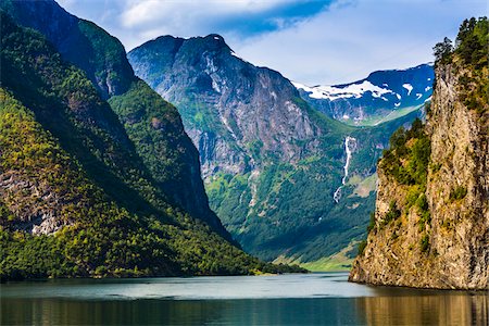 Naeroyfjord, Sognefjord, Aurland, Sogn og Fjordane, Norway Foto de stock - Con derechos protegidos, Código: 700-07784636