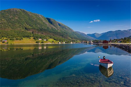 serene lake boat - Sognesand, Kjosnesfjord, Sogn og Fjordane, Norway Stock Photo - Rights-Managed, Code: 700-07784698