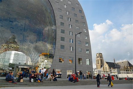rotterdam - Exterior of new Markthal Rotterdam. The center of the market space is covered with a structure of residential apartments, Rotterdam, Netherlands Foto de stock - Con derechos protegidos, Código: 700-07783657