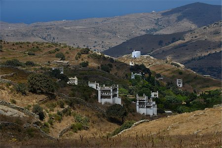 simsearch:600-08416778,k - Overview of valley with historic pigeon houses (1200-1560) from Venetian period, Tinos, Cyclades Islands, Greece Foto de stock - Con derechos protegidos, Código: 700-07783675