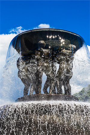 frogner park - Fountain, Gustav Vigeland Installation in Frogner Park, Oslo, Norway Stock Photo - Rights-Managed, Code: 700-07783939