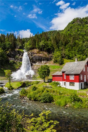 stein - Steinsdalsfossen waterfall, Kvam, Norway Foto de stock - Con derechos protegidos, Código: 700-07797746