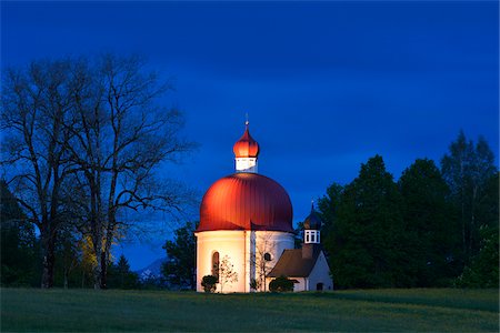 retiré - Chapel at Dusk, Heuwinklkappelle, Iffeldorf, Upper Bavaria, Bavaria, Germany Photographie de stock - Rights-Managed, Code: 700-07945019