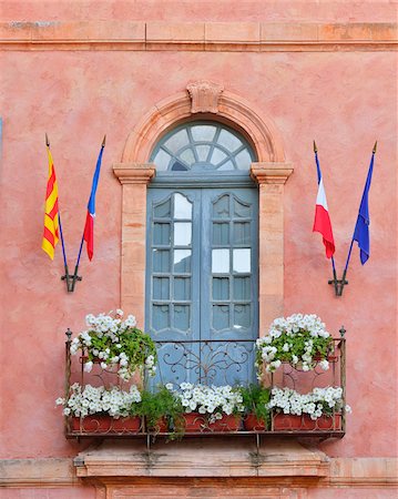 french door - Typical Historic Windows with Balcony, Roussillon, Vaucluse, Provence, France Stock Photo - Rights-Managed, Code: 700-07968187