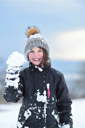 Girl Playing Outdoors in Snow, Upper Palatinate, Bavaria, Germany Foto de stock - Con derechos protegidos, Código: 700-08002290