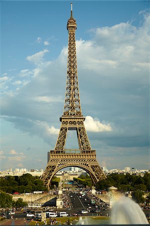 Eiffel Tower and Champ de Mars from Trocadero, Paris, France Photographie de stock - Rights-Managed, Code: 700-08059876