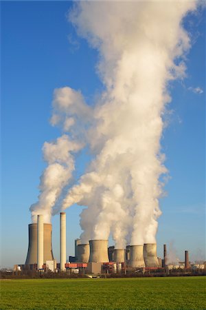 Coal Fired Power Station Niederaussem, Niederaussem, Bergheim District, North Rhine-Westphalia, Germany Foto de stock - Con derechos protegidos, Código: 700-08102784