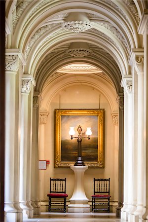 Hallway with arches, Penrhyn Castle, Llandegai, Bangor, Gwynedd, Wales, United Kingdom Foto de stock - Con derechos protegidos, Código: 700-08122089