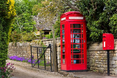 Phone box on street, Stanton, Gloucestershire, The Cotswolds, England, United Kingdom Stockbilder - Lizenzpflichtiges, Bildnummer: 700-08122149