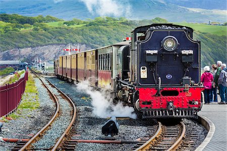 people in a locomotive - Welsh Highland Railway, Porthmadog, Gwynedd, Wales, United Kingdom Stock Photo - Rights-Managed, Code: 700-08122289