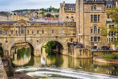 Pulteney Bridge over the River Avon, Bath, Somerset, England, United Kingdom Foto de stock - Con derechos protegidos, Código: 700-08145872