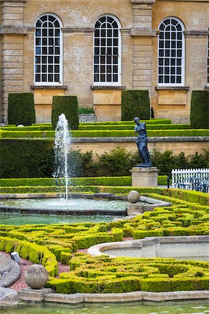 Gardens at Blenheim Palace, Woodstock, Oxfordshire, England, United Kingdom Foto de stock - Con derechos protegidos, Código: 700-08146025