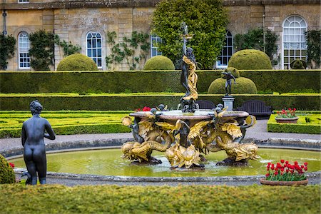 palace - Italian Garden at Blenheim Palace, Woodstock, Oxfordshire, England, United Kingdom Stock Photo - Rights-Managed, Code: 700-08146023