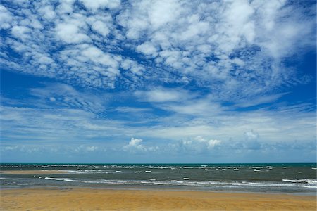 Beach with Clouds, Queens Beach, Bowen, Queensland, Australia Stock Photo - Rights-Managed, Code: 700-08146081