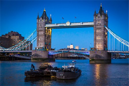 Tower Bridge at Dusk, London, England, United Kingdom Foto de stock - Con derechos protegidos, Código: 700-08146103