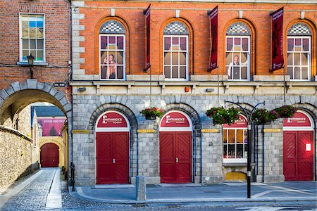 Smithwick's Brewery, Kilkenny, County Kilkenny, Ireland Stockbilder - Lizenzpflichtiges, Bildnummer: 700-08146337