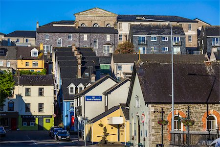 Street scene and rooftops of houses, Kinsale, County Cork, Ireland Photographie de stock - Rights-Managed, Code: 700-08146357