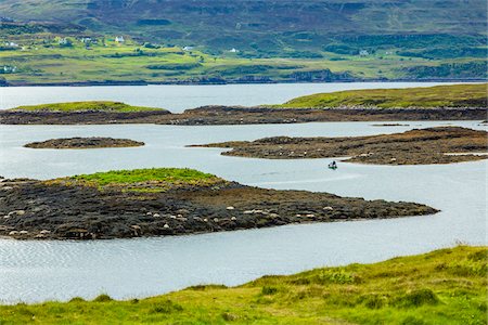 dunvegan - Dunvegan, Isle of Skye, Scotland, United Kingdom Foto de stock - Con derechos protegidos, Código: 700-08167298