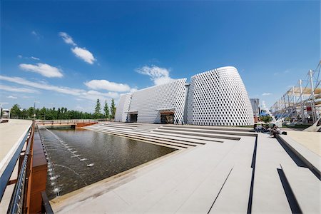 reflets dans l'eau - Intesa Sanpaolo Pavilion designed by Michele de Lucchi at Milan Expo 2015, Italy Photographie de stock - Rights-Managed, Code: 700-08167341