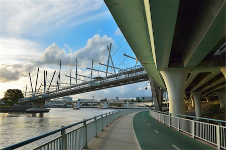 simsearch:700-08274332,k - Kurilpa Bridge over Brisbane River, Brisbane, Queensland, Australia Foto de stock - Direito Controlado, Número: 700-08274334