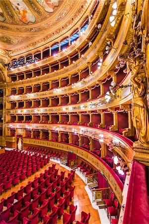 photografia - Seating in Interior of Teatro Massimo in Palermo, Sicily, Italy Foto de stock - Direito Controlado, Número: 700-08701853