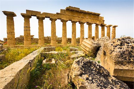 simsearch:6119-08268232,k - Selinunte an Ancient Greek City and Archaeological Site in Sicily, Italy Foto de stock - Con derechos protegidos, Código: 700-08701983