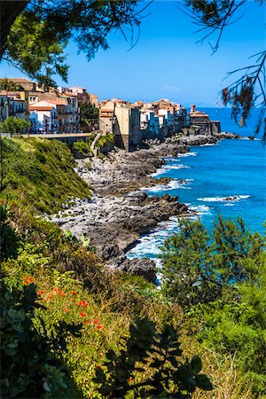 Coastal View of Cefalu, Sicily, Italy Stockbilder - Lizenzpflichtiges, Bildnummer: 700-08713413