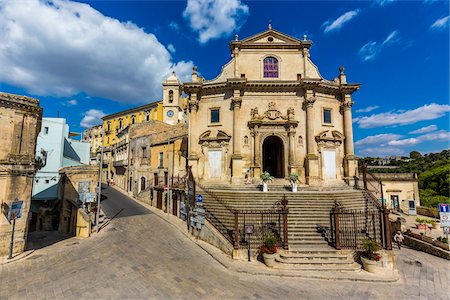 streets of italy - Holy Souls in Purgatory Church (Chiesa Anime Sante del Purgatorio) in Ragusa in Sicily, Italy Stock Photo - Rights-Managed, Code: 700-08723117