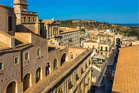 street view - Overview of rooftops of historic buildings in the city of Noto in the Province of Syracuse in Sicily, Italy Stock Photo - Rights-Managed, Code: 700-08723155