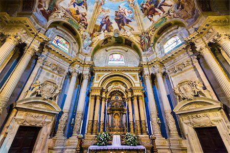 Interior of Cathedral of Syracuse on Ortygia, Syracuse, Sicily, Italy Foto de stock - Con derechos protegidos, Código: 700-08723249