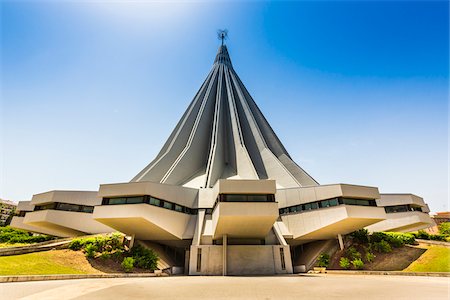 syracuse - Exterior of Sanctuary of Our Lady of Tears, Syracuse, Sicily, Italy Foto de stock - Con derechos protegidos, Código: 700-08723272