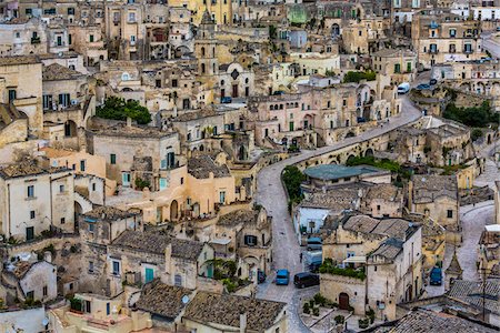 simsearch:700-08737533,k - Overview of Road through Matera, Basilicata, Italy Photographie de stock - Rights-Managed, Code: 700-08737526