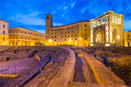 simsearch:700-08723280,k - Roman Amphitheatre and Palazzo del Seggio in Piazza Sant'Oronzo at Dusk, Lecce, Puglia, Italy Stock Photo - Rights-Managed, Code: 700-08739587