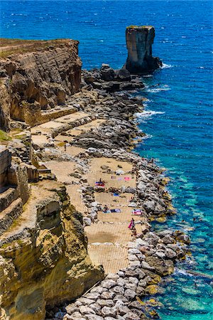 The breathtaking coastal resort and themal waters at Santa Cesarea Terme in Puglia, Italy Fotografie stock - Rights-Managed, Codice: 700-08739609