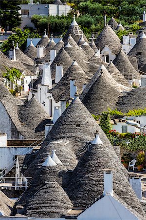 dry stone - Trulli Houses in Alberobello, Puglia, Italy Photographie de stock - Rights-Managed, Code: 700-08739721