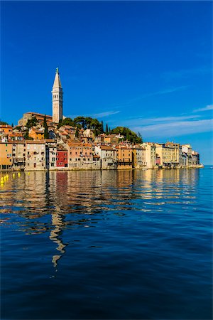 rovigno - Waterfront View of Rovinj with Church of St Euphemia, Istria, Croatia Photographie de stock - Rights-Managed, Code: 700-08765239