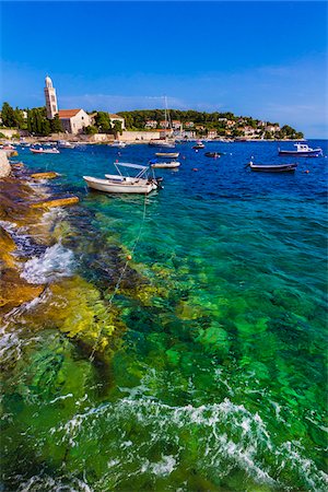 simsearch:649-08633016,k - Boats anchored in harbour with the Franciscan Monastery in the background in the Old Twon of Hvar on Hvar Island, Croatia Stock Photo - Rights-Managed, Code: 700-08765404